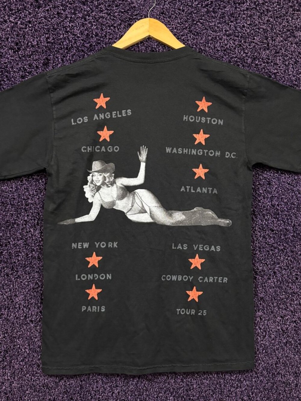 Cowboy Carter Aint A Country Tour Its Beyoncé Tour T-Shirt M